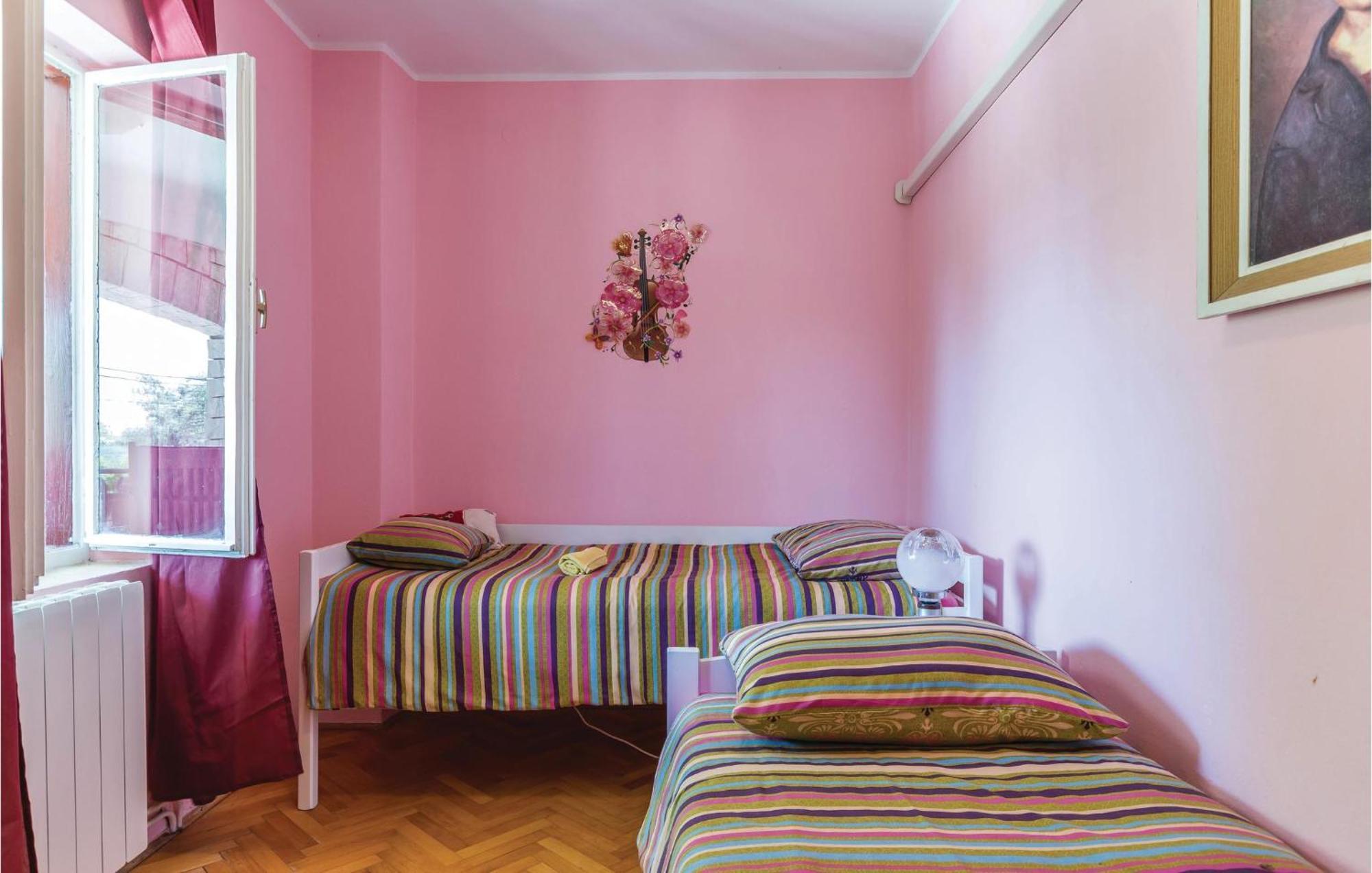 Gorgeous Home In Barban With Kitchen Εξωτερικό φωτογραφία